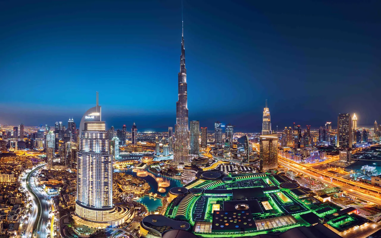 Burj Khalifa, Dubai Fountain and the illuminated Downtown Dubai skyline